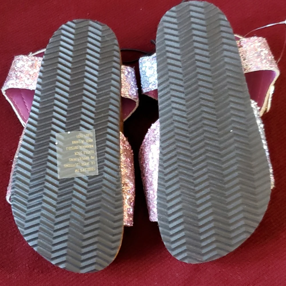 3 pair Toddler Girls Shoes Water Shoes Flip Flops Glitter Sandals Size 7/8 NWT - Picture 10 of 10